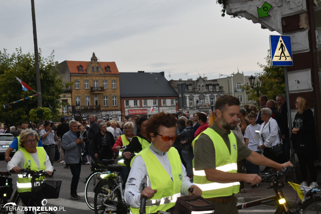 Powitanie Obrazu Matki Bożej Częstochowskiej w Strzelnie