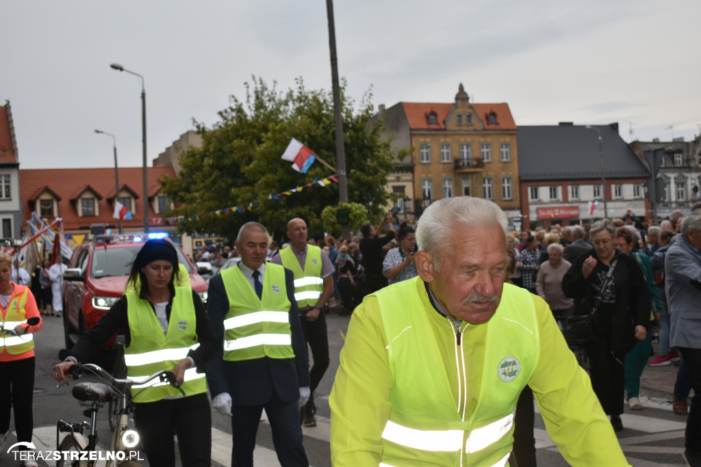 Powitanie Obrazu Matki Bożej Częstochowskiej w Strzelnie