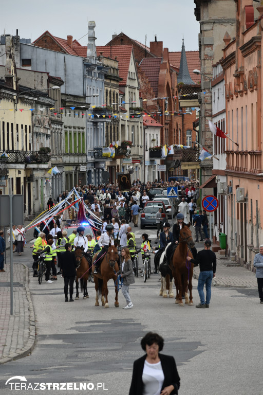 Powitanie Obrazu Matki Bożej Częstochowskiej w Strzelnie