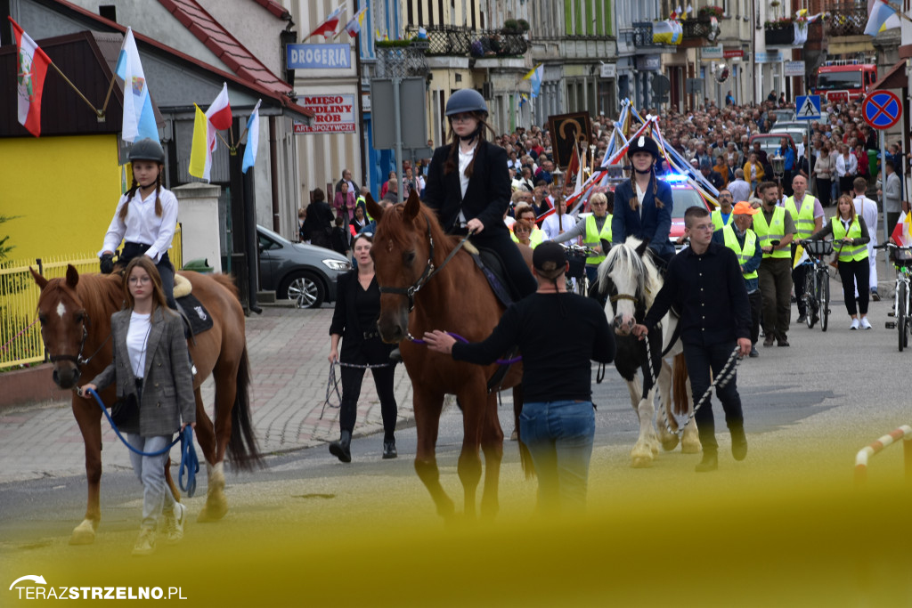 Powitanie Obrazu Matki Bożej Częstochowskiej w Strzelnie