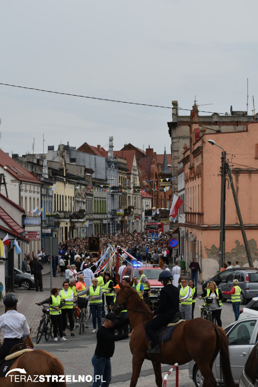 Powitanie Obrazu Matki Bożej Częstochowskiej w Strzelnie