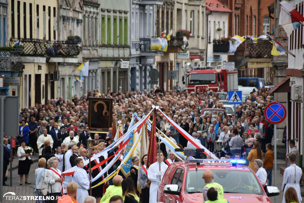 Powitanie Obrazu Matki Bożej Częstochowskiej w Strzelnie