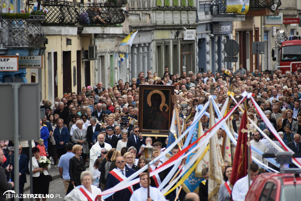 Powitanie Obrazu Matki Bożej Częstochowskiej w Strzelnie
