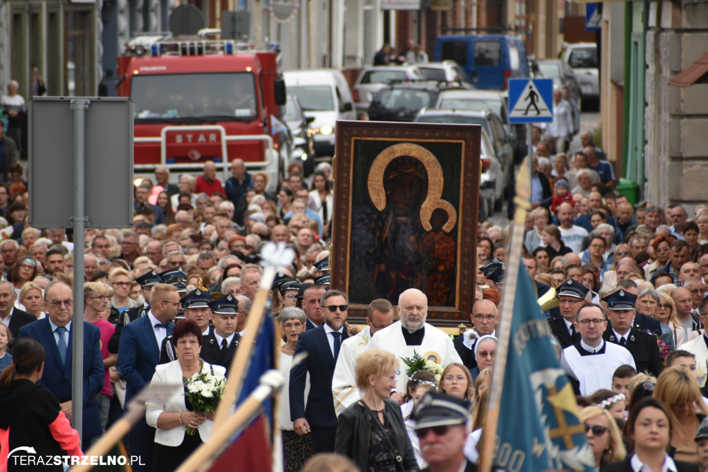 Powitanie Obrazu Matki Bożej Częstochowskiej w Strzelnie