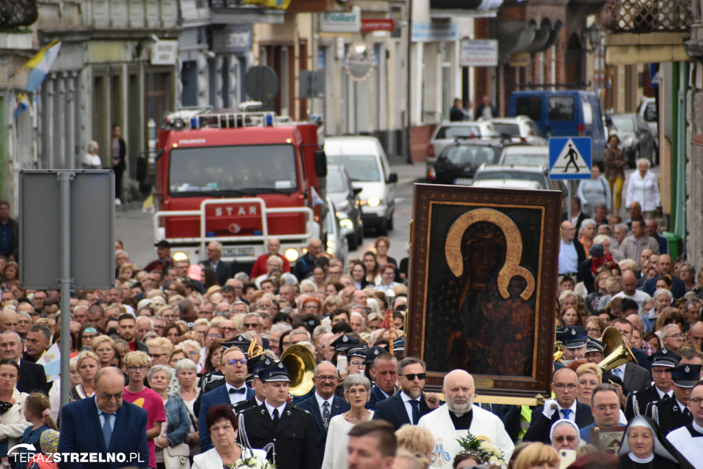 Powitanie Obrazu Matki Bożej Częstochowskiej w Strzelnie