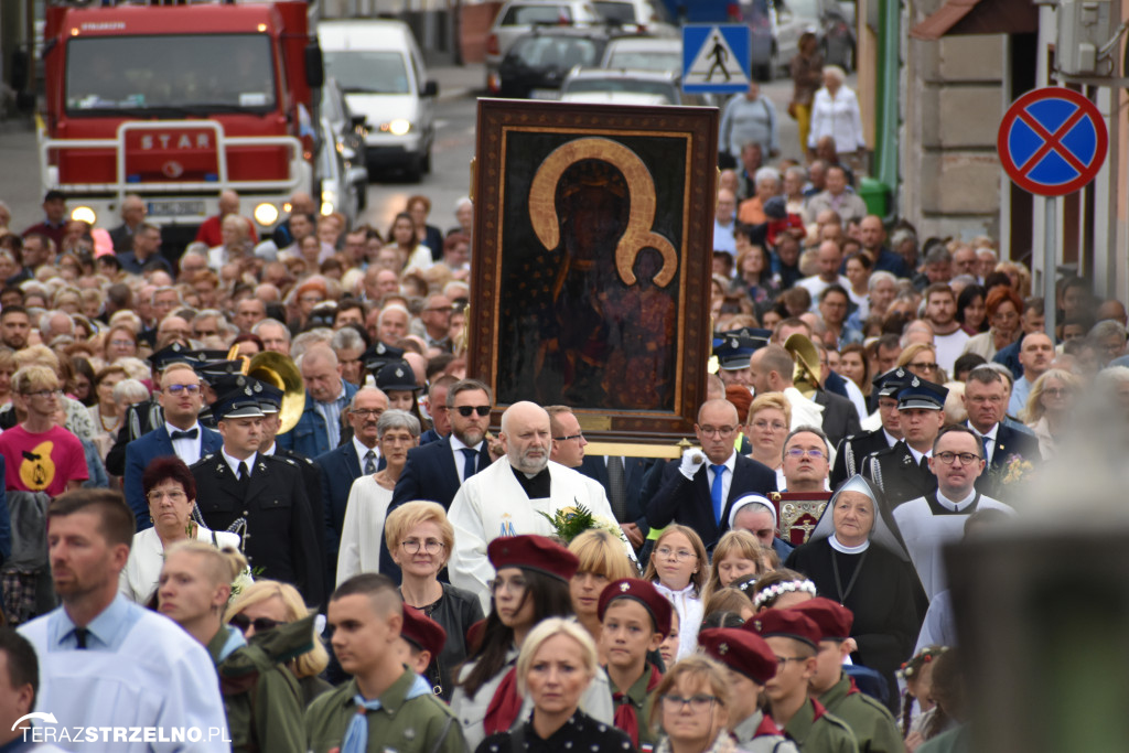 Powitanie Obrazu Matki Bożej Częstochowskiej w Strzelnie