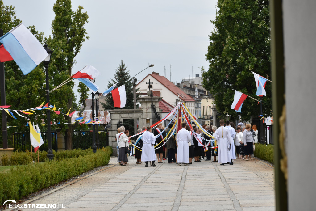 Powitanie Obrazu Matki Bożej Częstochowskiej w Strzelnie