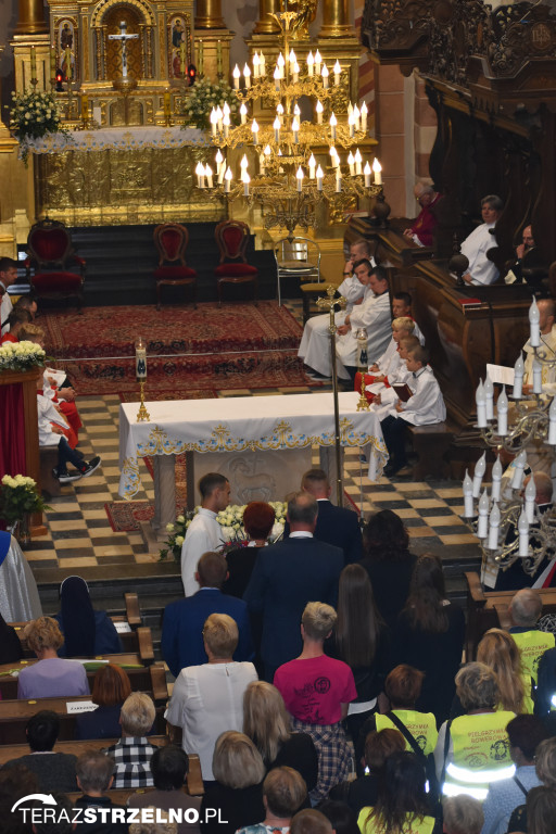 Powitanie Obrazu Matki Bożej Częstochowskiej w Strzelnie