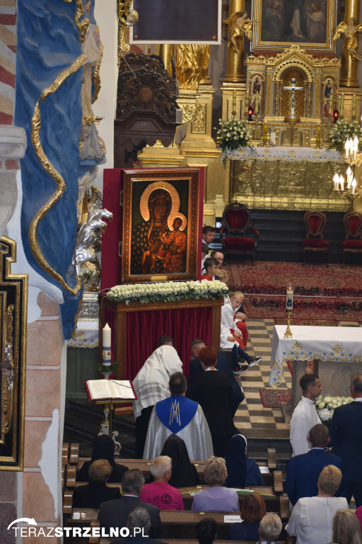 Powitanie Obrazu Matki Bożej Częstochowskiej w Strzelnie