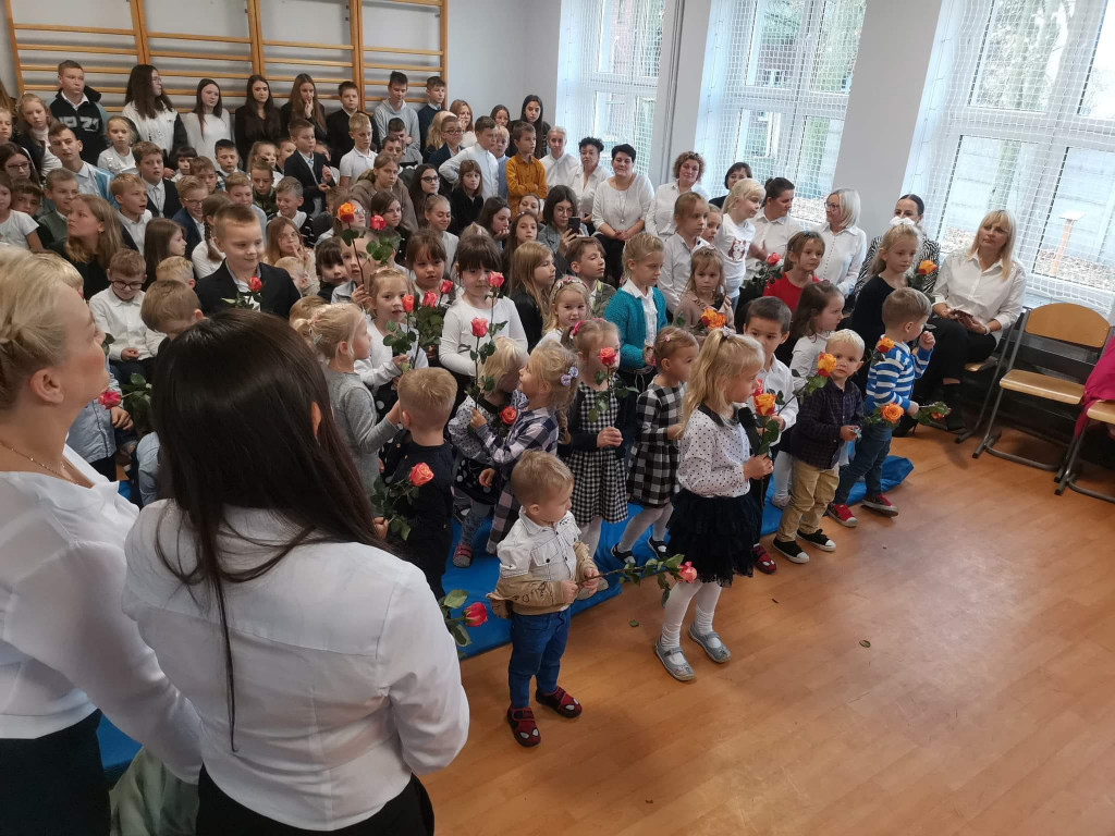 Szkoła Podstawowa w Markowicach pożegnała Panią Urszulę przechodzącą na emeryturę