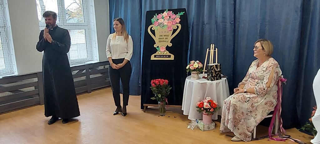 Szkoła Podstawowa w Markowicach pożegnała Panią Urszulę przechodzącą na emeryturę