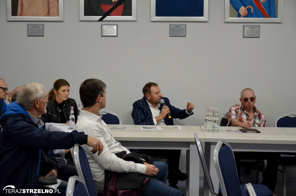 Spotkanie Mieszkańców Strzelna z  przedstawicielami GDDKiA i firmą TRAKT z Katowic