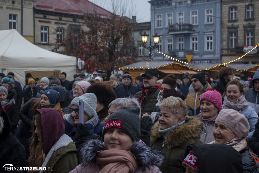 III Wielki Jarmark Bożonarodzeniowy - dzień III - NIEDZIELNA PAŁUCKA BIESIADA Z WASZYM RADIEM FM