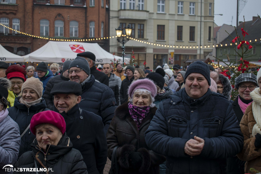 III Wielki Jarmark Bożonarodzeniowy - dzień III - NIEDZIELNA PAŁUCKA BIESIADA Z WASZYM RADIEM FM