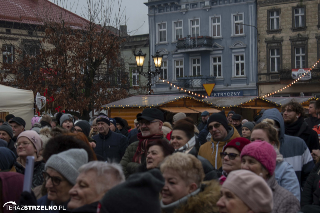 III Wielki Jarmark Bożonarodzeniowy - dzień III - NIEDZIELNA PAŁUCKA BIESIADA Z WASZYM RADIEM FM