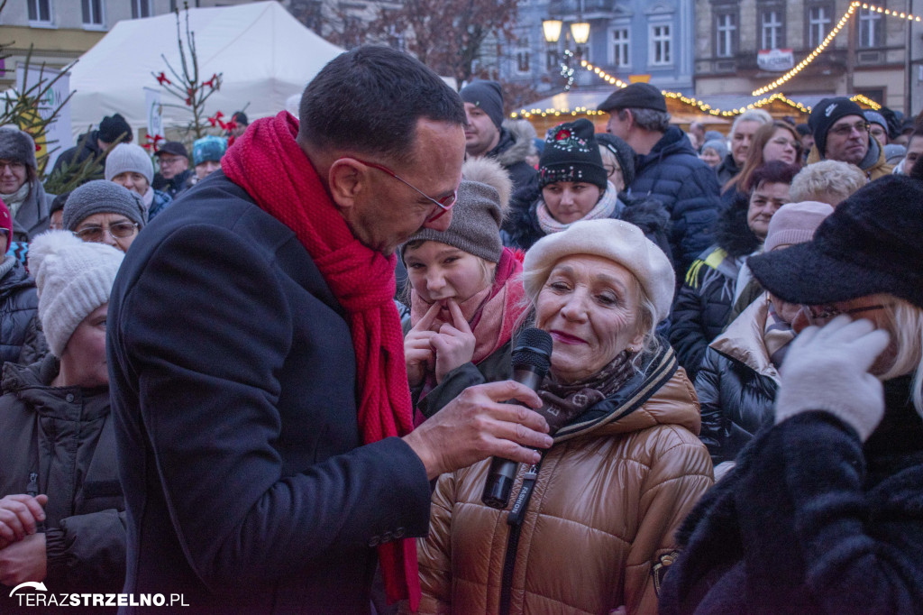 III Wielki Jarmark Bożonarodzeniowy - dzień III - NIEDZIELNA PAŁUCKA BIESIADA Z WASZYM RADIEM FM