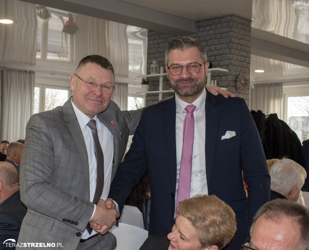 Samorządowcy, goście i przyjaciele na spotkaniu opłatkowym z poseł Ewą Kozanecką