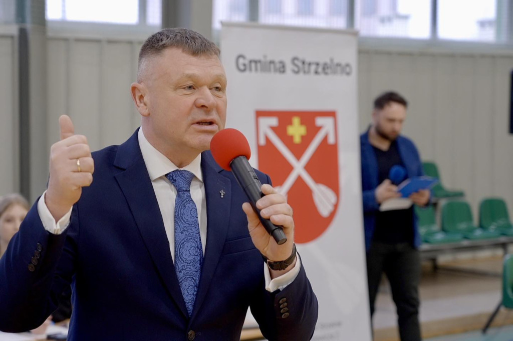 Integracyjny turniej Piłki Koszykowej osób niepełnosprawnych na hali widowiskowej w Strzelnie