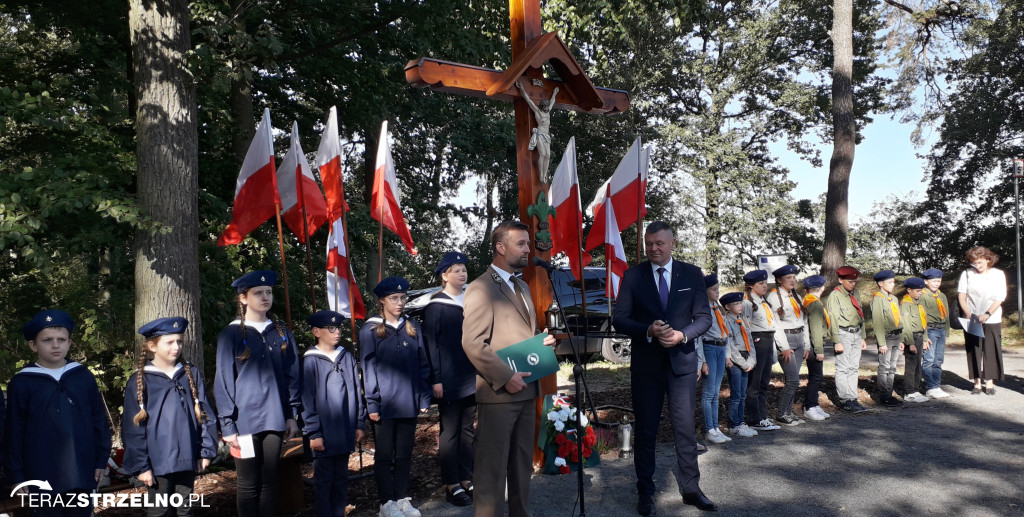 Uroczystości w Ciencisku, poświęcenie Krzyża Harcerskiego