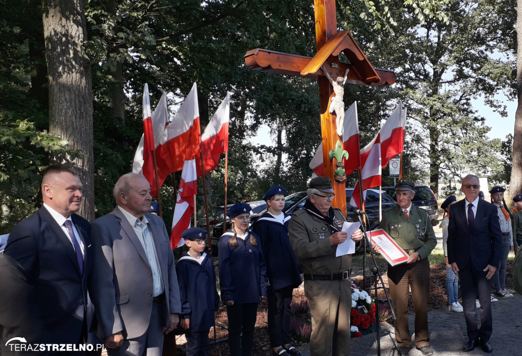 Uroczystości w Ciencisku, poświęcenie Krzyża Harcerskiego