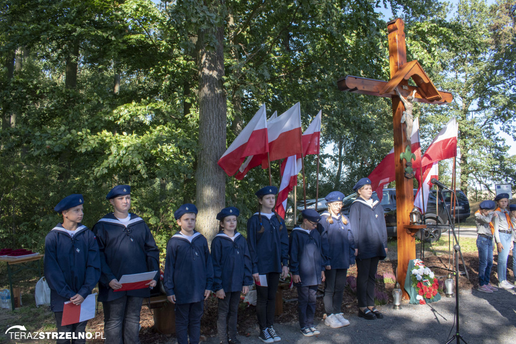 Uroczystości w Ciencisku, poświęcenie Krzyża Harcerskiego