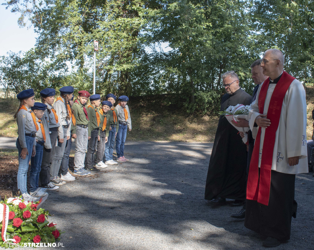 Uroczystości w Ciencisku, poświęcenie Krzyża Harcerskiego