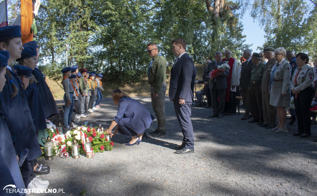 Uroczystości w Ciencisku, poświęcenie Krzyża Harcerskiego