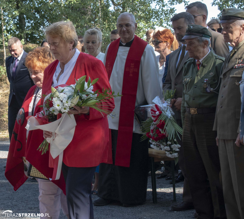 Uroczystości w Ciencisku, poświęcenie Krzyża Harcerskiego