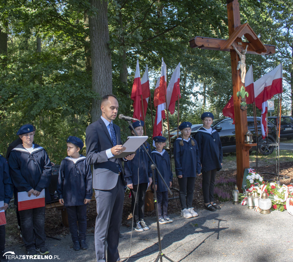 Uroczystości w Ciencisku, poświęcenie Krzyża Harcerskiego