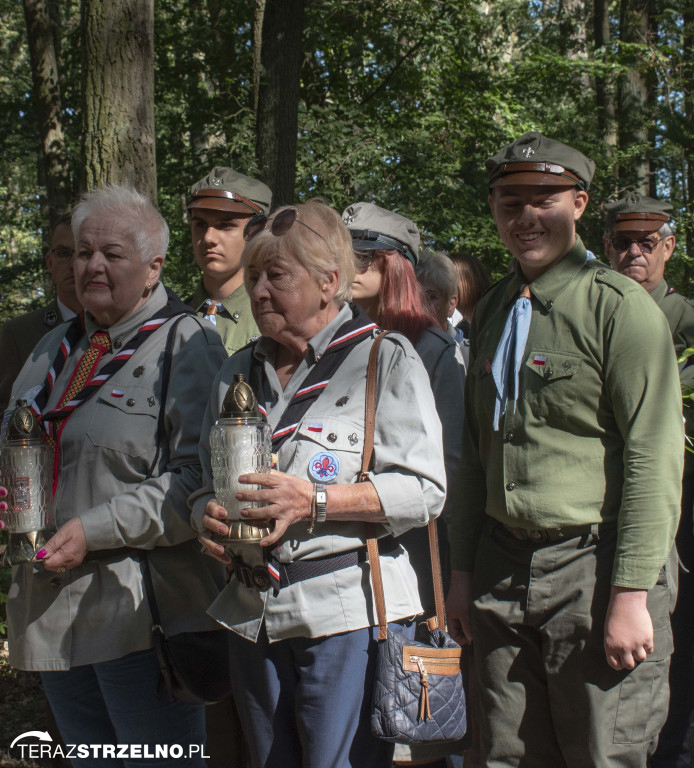 Uroczystości w Ciencisku, poświęcenie Krzyża Harcerskiego