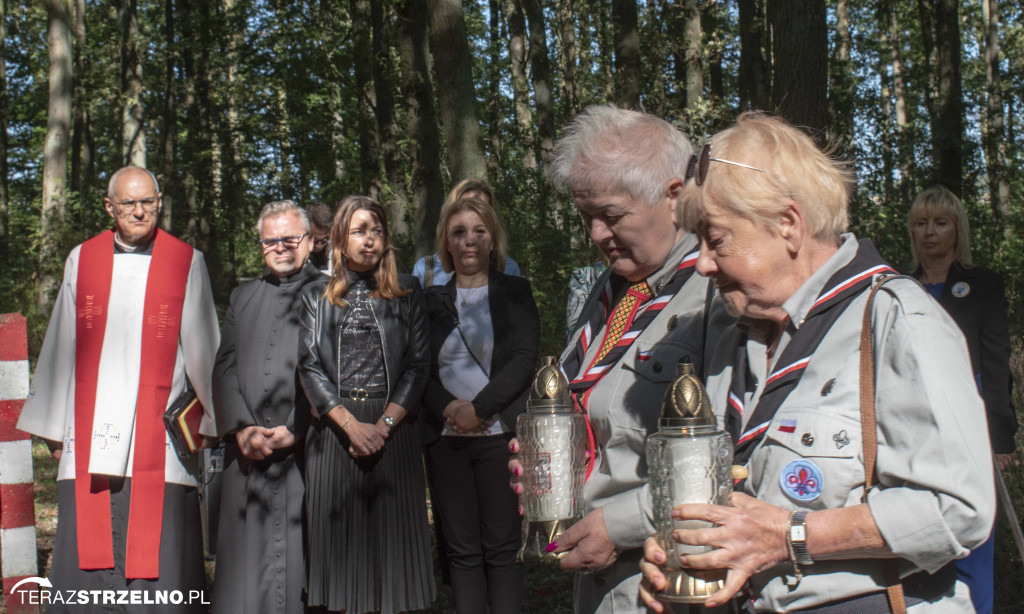 Uroczystości w Ciencisku, poświęcenie Krzyża Harcerskiego