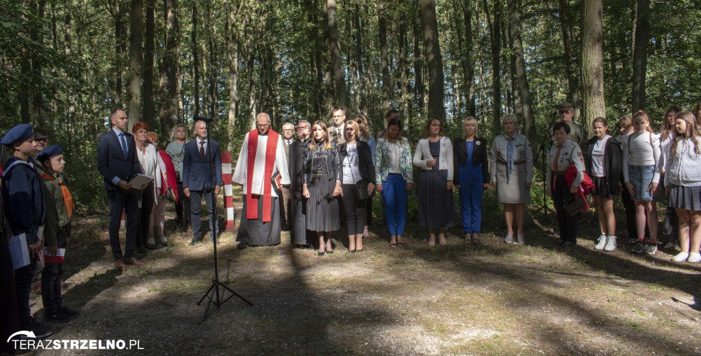 Uroczystości w Ciencisku, poświęcenie Krzyża Harcerskiego