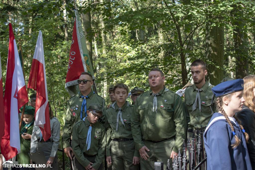 Uroczystości w Ciencisku, poświęcenie Krzyża Harcerskiego