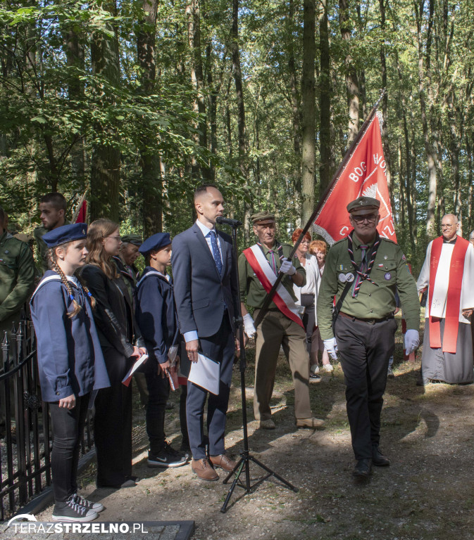 Uroczystości w Ciencisku, poświęcenie Krzyża Harcerskiego