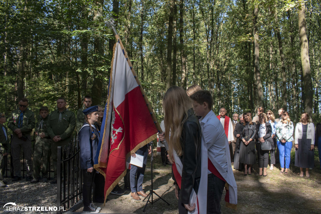 Uroczystości w Ciencisku, poświęcenie Krzyża Harcerskiego