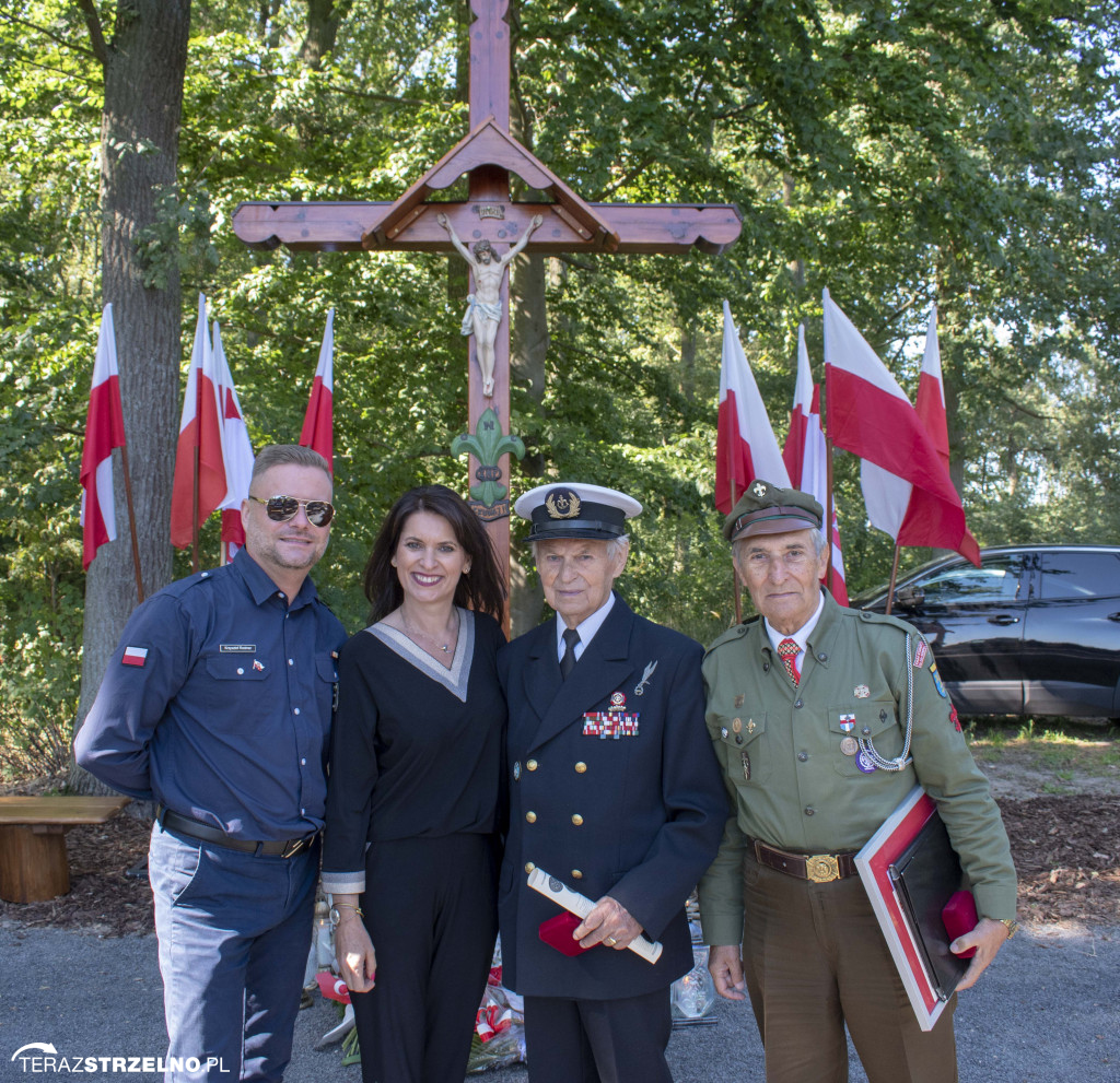 Uroczystości w Ciencisku, poświęcenie Krzyża Harcerskiego