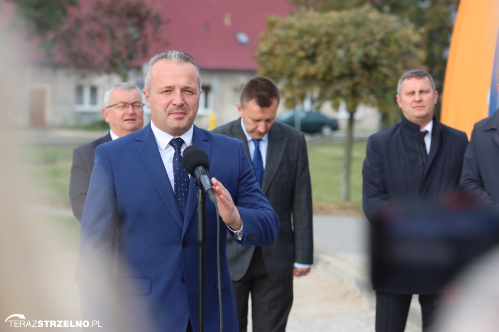 Minister Adamczyk podkreślił znaczenie obwodnic Kruszwicy i Strzelna