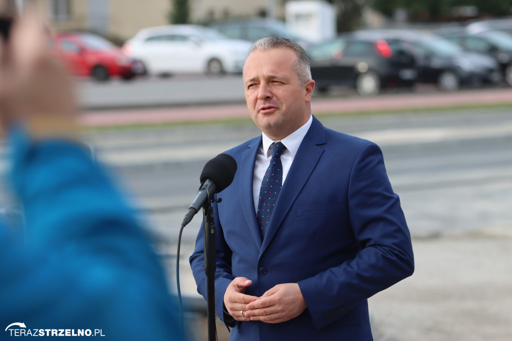 Minister Adamczyk podkreślił znaczenie obwodnic Kruszwicy i Strzelna