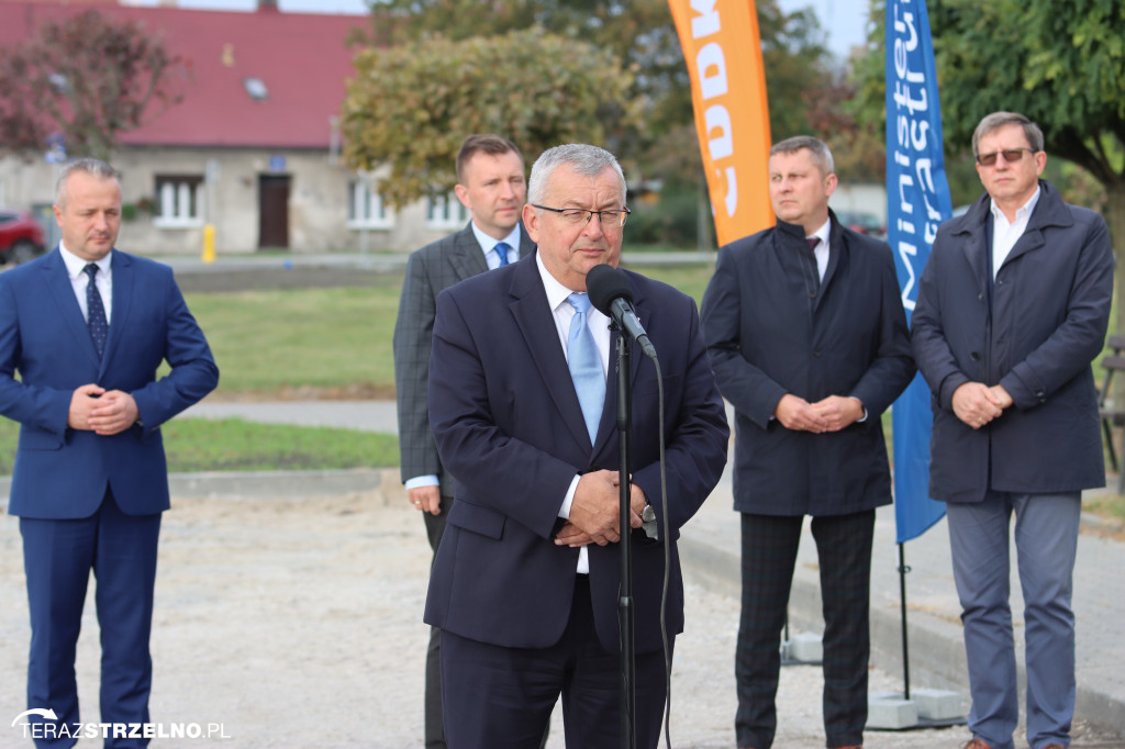 Minister Adamczyk podkreślił znaczenie obwodnic Kruszwicy i Strzelna