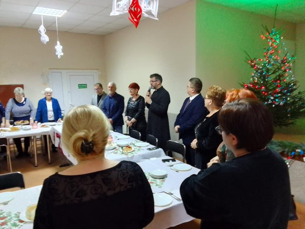 Czas spotkań opłatkowych trwa. Pozostał ostatni tydzień Adwentu