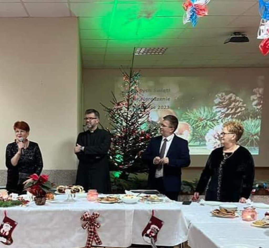 Czas spotkań opłatkowych trwa. Pozostał ostatni tydzień Adwentu