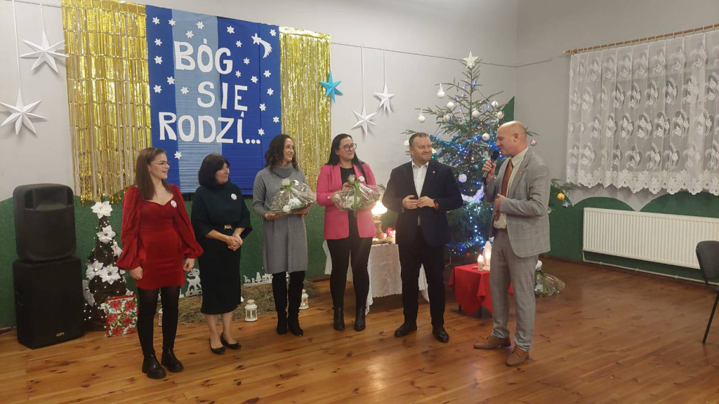 Czas spotkań opłatkowych trwa. Pozostał ostatni tydzień Adwentu