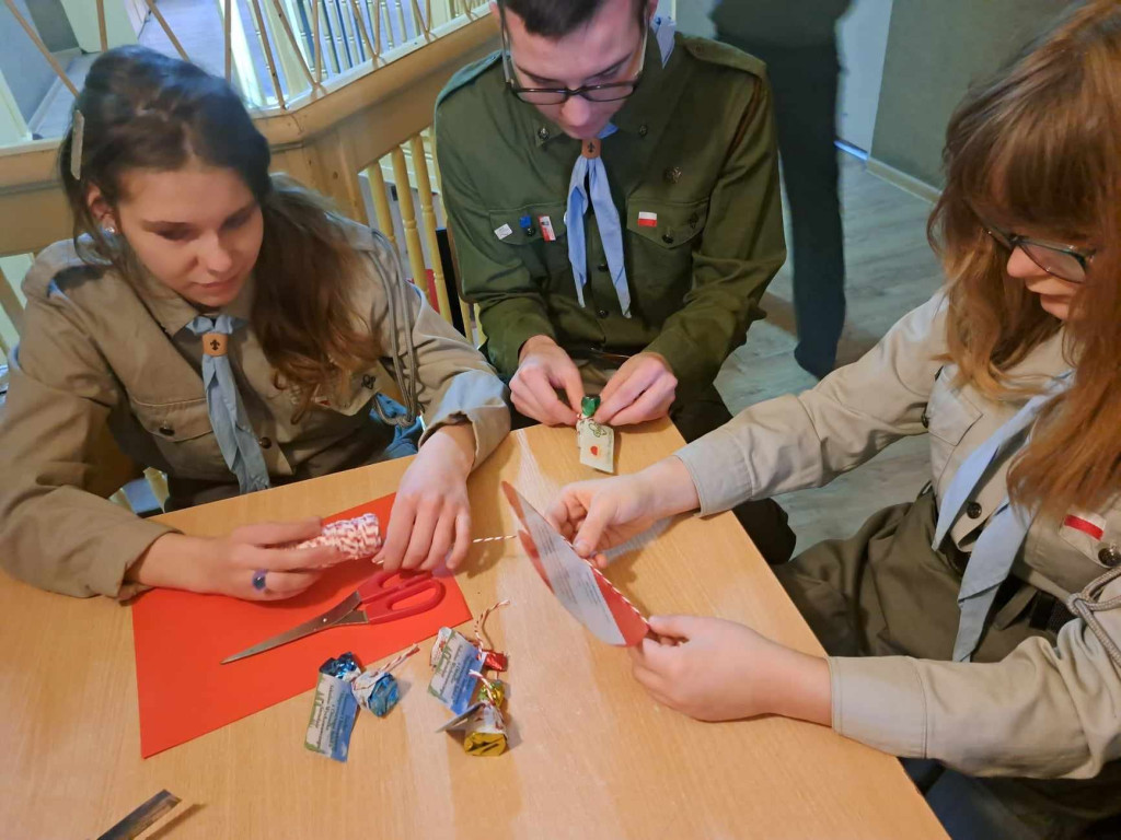 Harcerze odwiedzili ZOL w Strzelnie, z okazji zbliżającego się w niedzielę Dnia Chorego