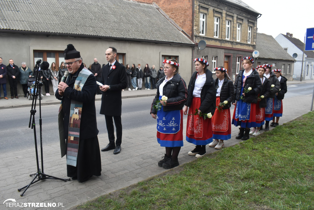 Uroczystość upamiętnienia zamordowanego w Strzelnie Żołnierza Niezłomnego  - Leona Wesołowskiego ps. Wichura