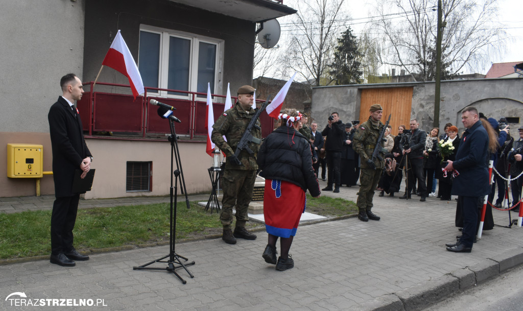 Uroczystość upamiętnienia zamordowanego w Strzelnie Żołnierza Niezłomnego  - Leona Wesołowskiego ps. Wichura