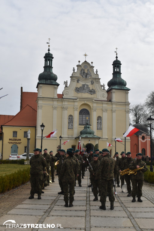 Uroczystość upamiętnienia zamordowanego w Strzelnie Żołnierza Niezłomnego  - Leona Wesołowskiego ps. Wichura