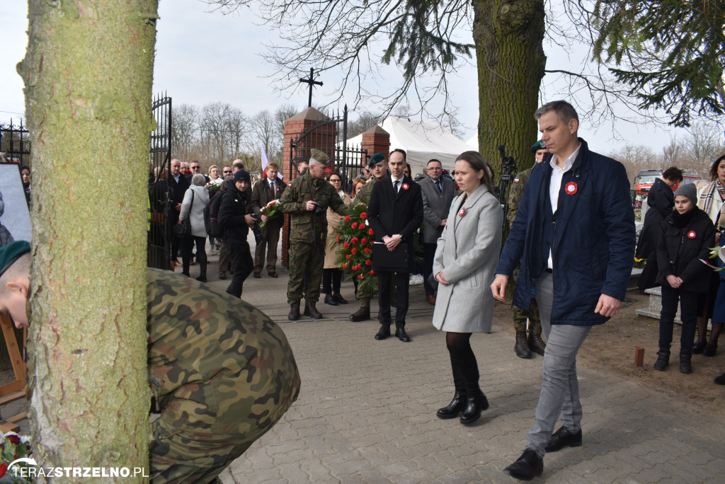 Uroczystość upamiętnienia zamordowanego w Strzelnie Żołnierza Niezłomnego  - Leona Wesołowskiego ps. Wichura