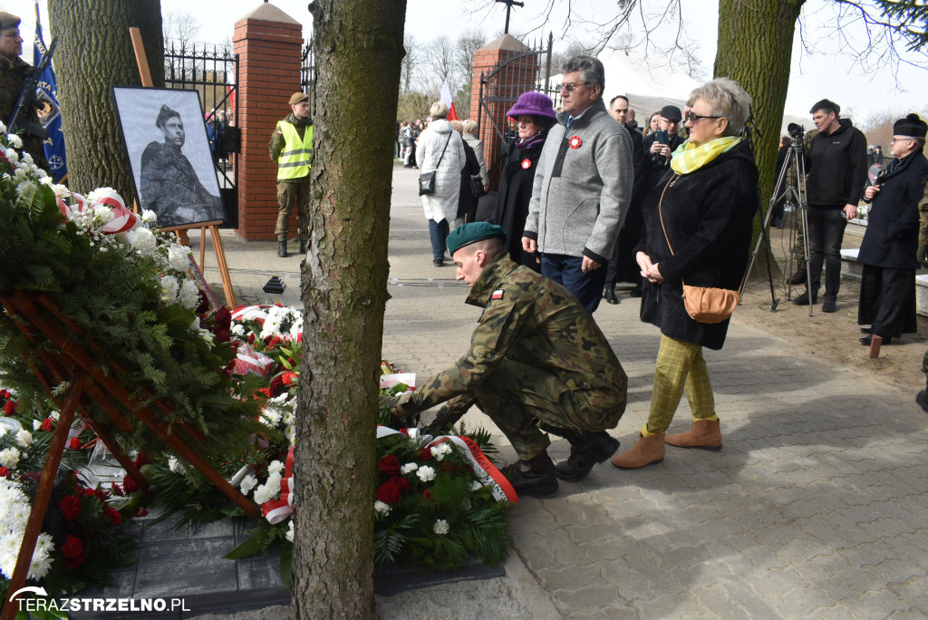 Uroczystość upamiętnienia zamordowanego w Strzelnie Żołnierza Niezłomnego  - Leona Wesołowskiego ps. Wichura