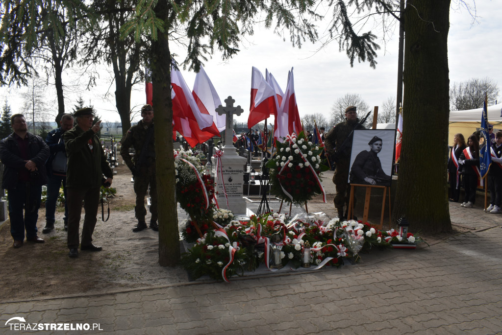 Uroczystość upamiętnienia zamordowanego w Strzelnie Żołnierza Niezłomnego  - Leona Wesołowskiego ps. Wichura