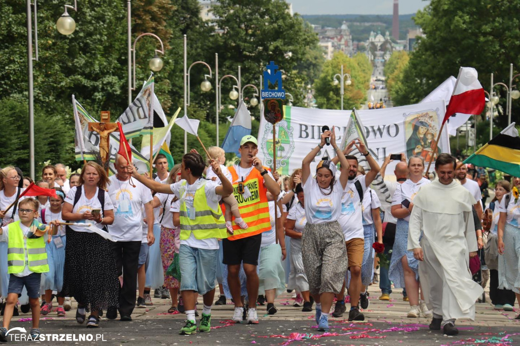 Pielgrzymi dotarli na Jasną Górę. Wśród nich byli mieszkańcy Strzelna [FOTO]